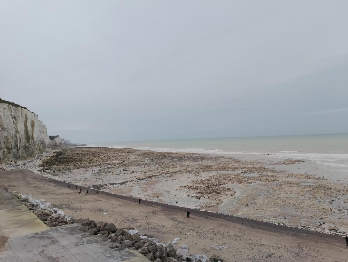 Le Rayon Vert Ault Exterior foto